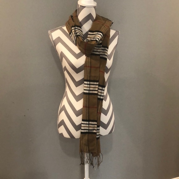 Scarf - Picture 1 of 1